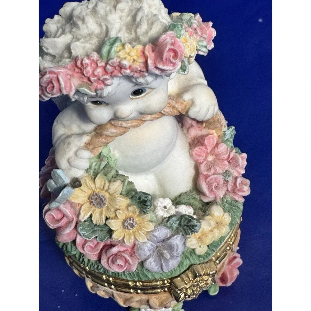 Dreamsicles collection resin angel trinket box hinged flower basket‎ 10355